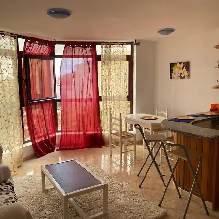 Apartamento En San Isidro 2 Habitaciones Calle Pilar Cocina 42 * San Isidro (Tenerife)